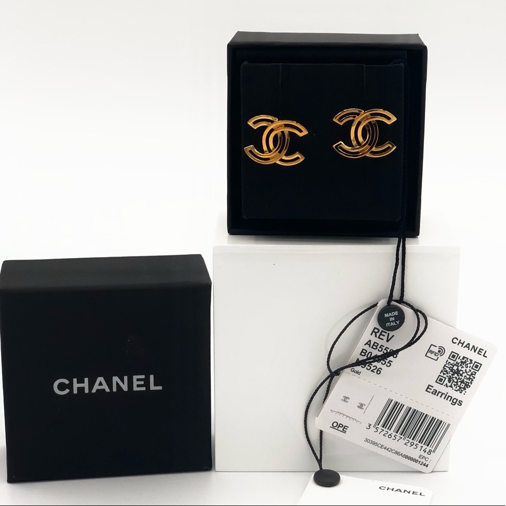 NEW Obazine Chanel CC Gold Color Earrings